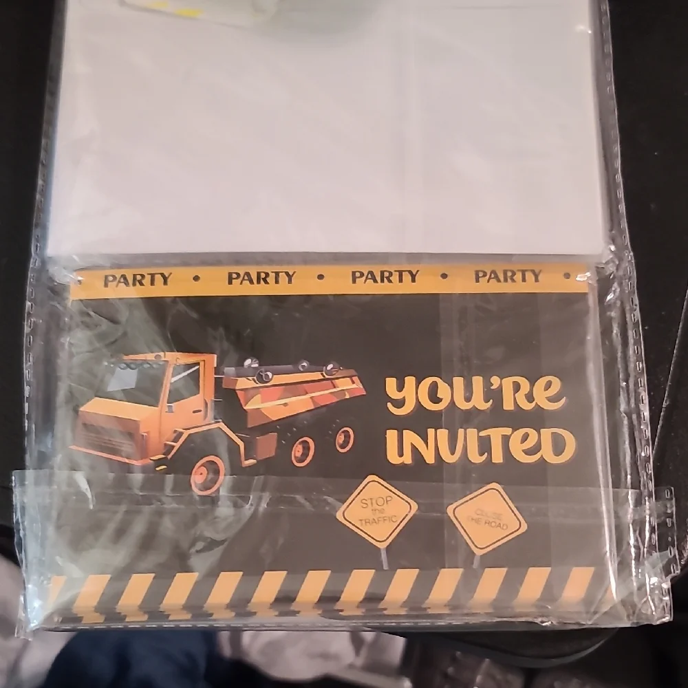 Construction Theme Party Invitations (X)
